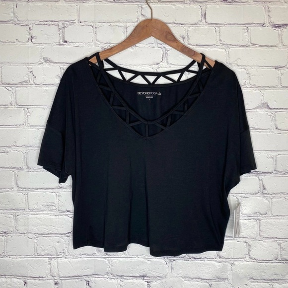 NWT Beyond Yoga Lattice Neck Cropped T-Shirt Size L - Picture 2 of 6